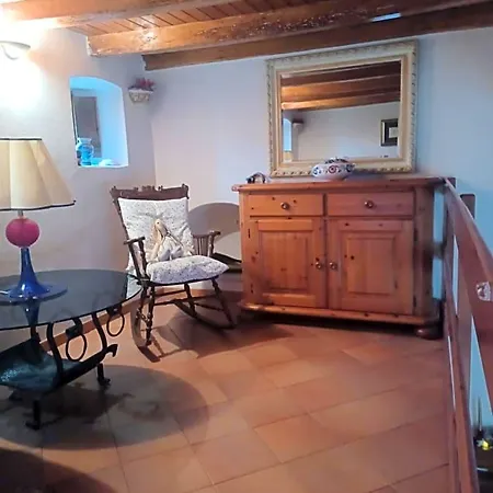 Rosy Nocleg ze śniadaniem Burago di Molgora